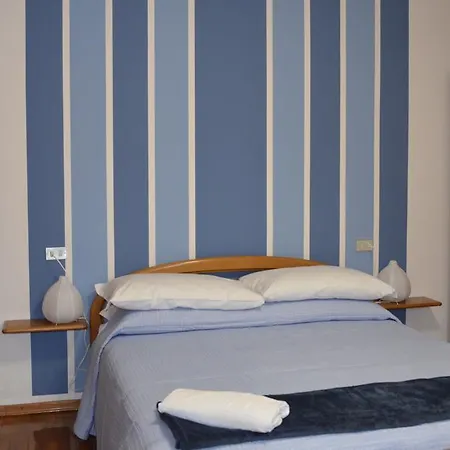 Mezzosole Apartment *